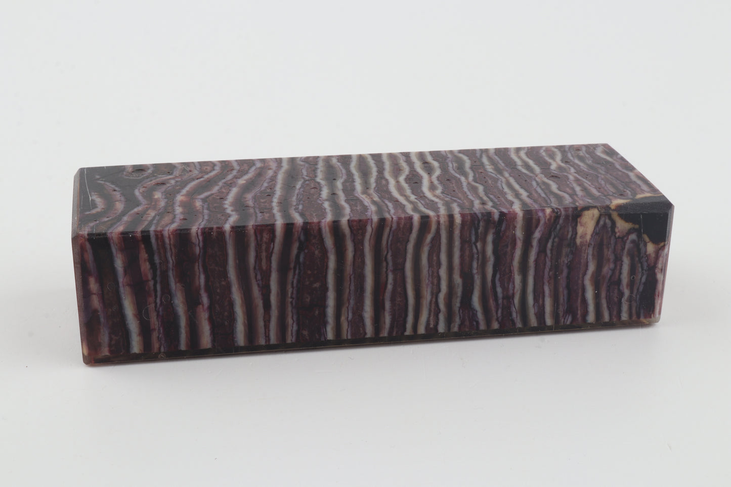 Stabilised mammoth molar block