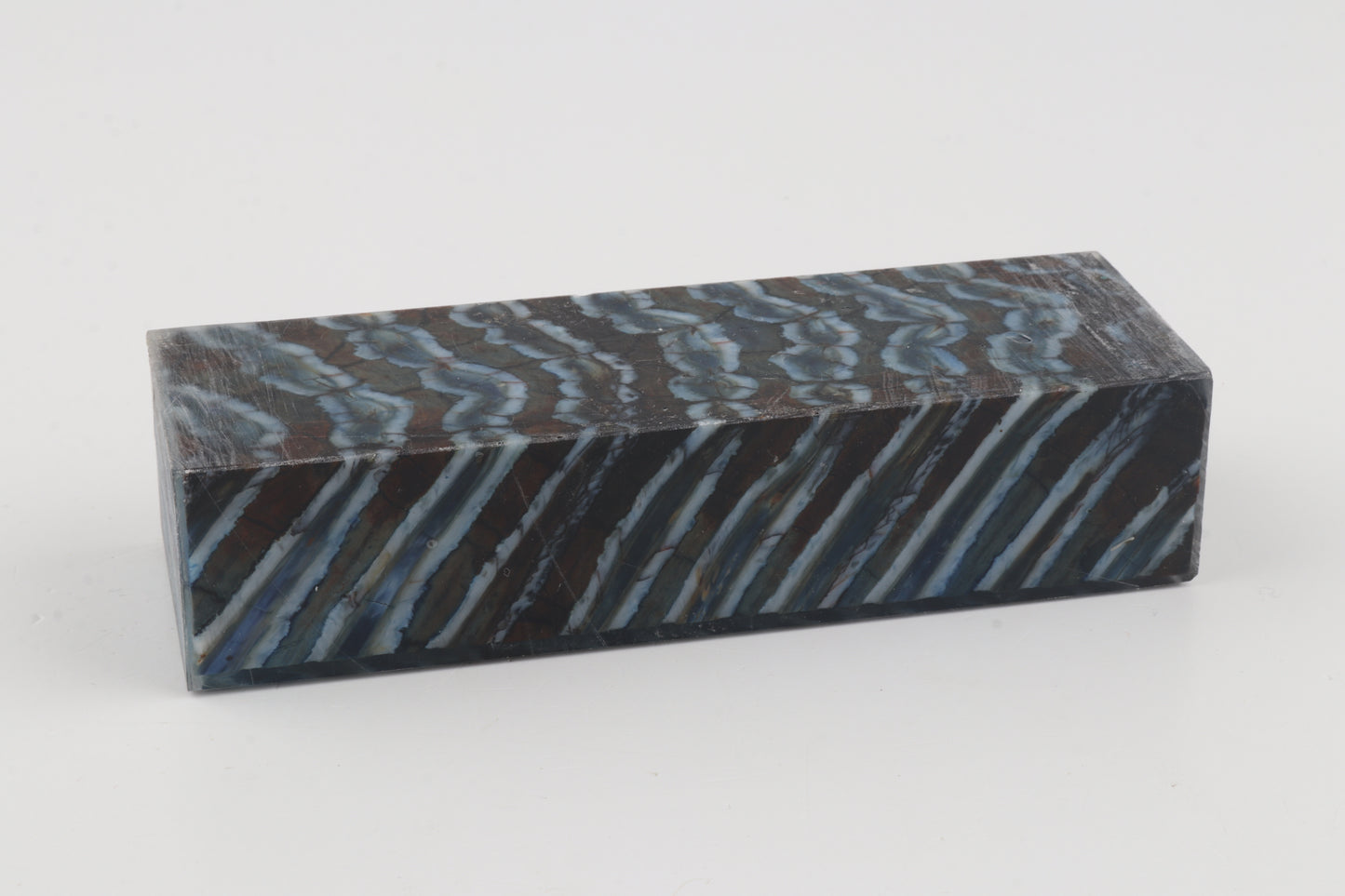 Stabilised mammoth molar block