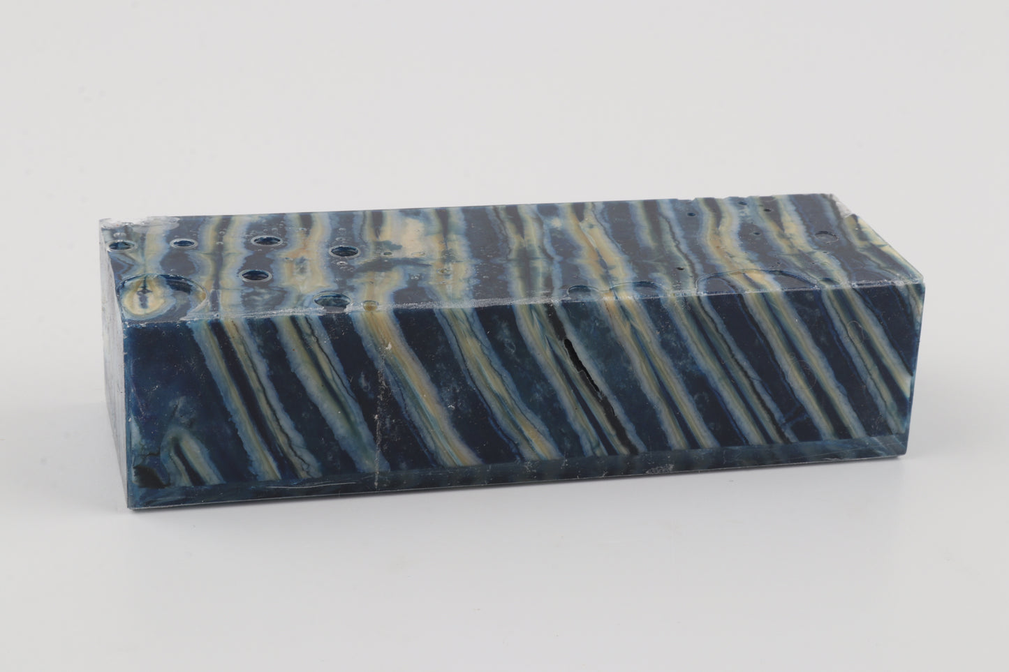 Stabilized mammoth molar block