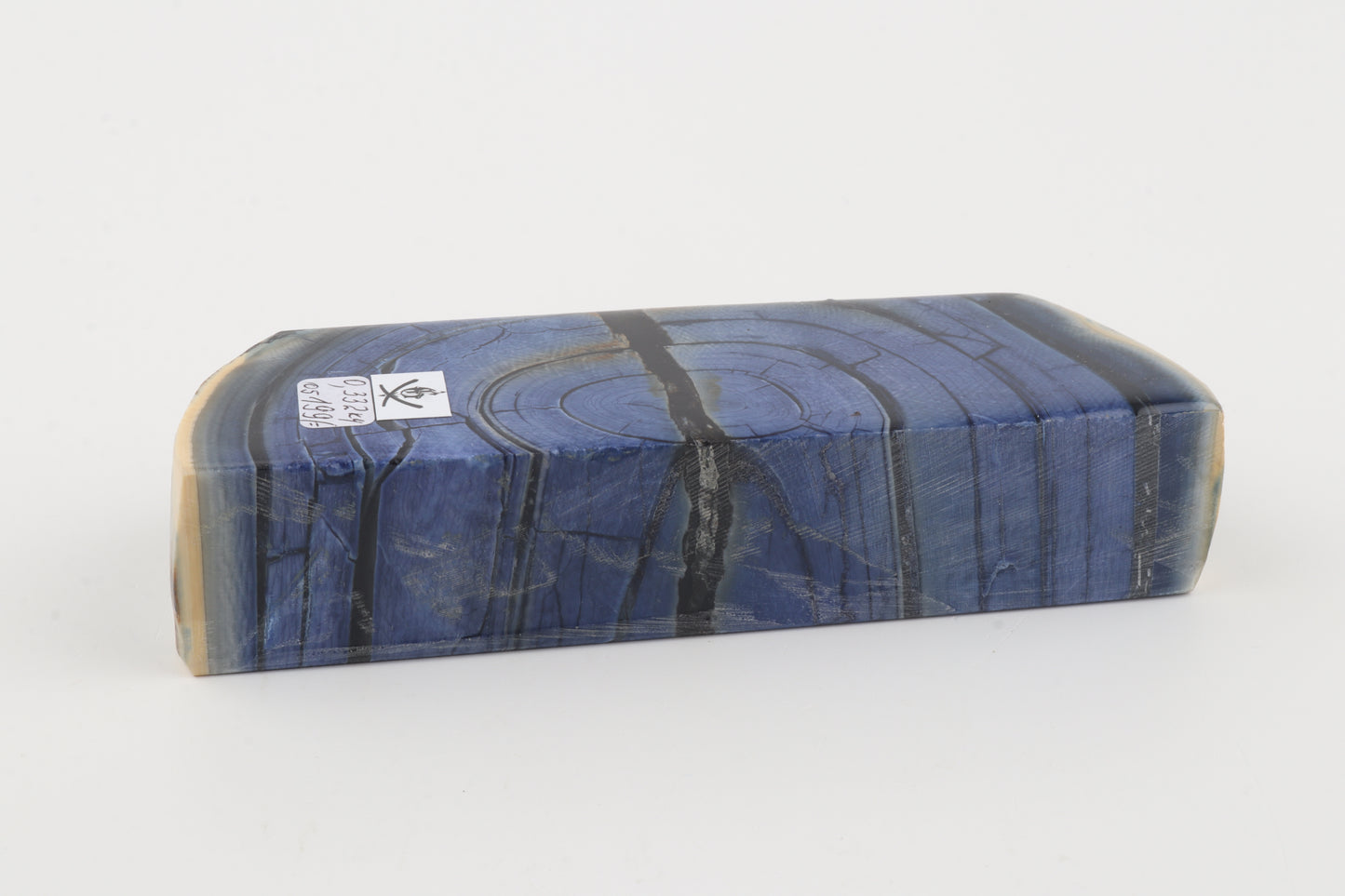 Stabilised mammoth ivory block