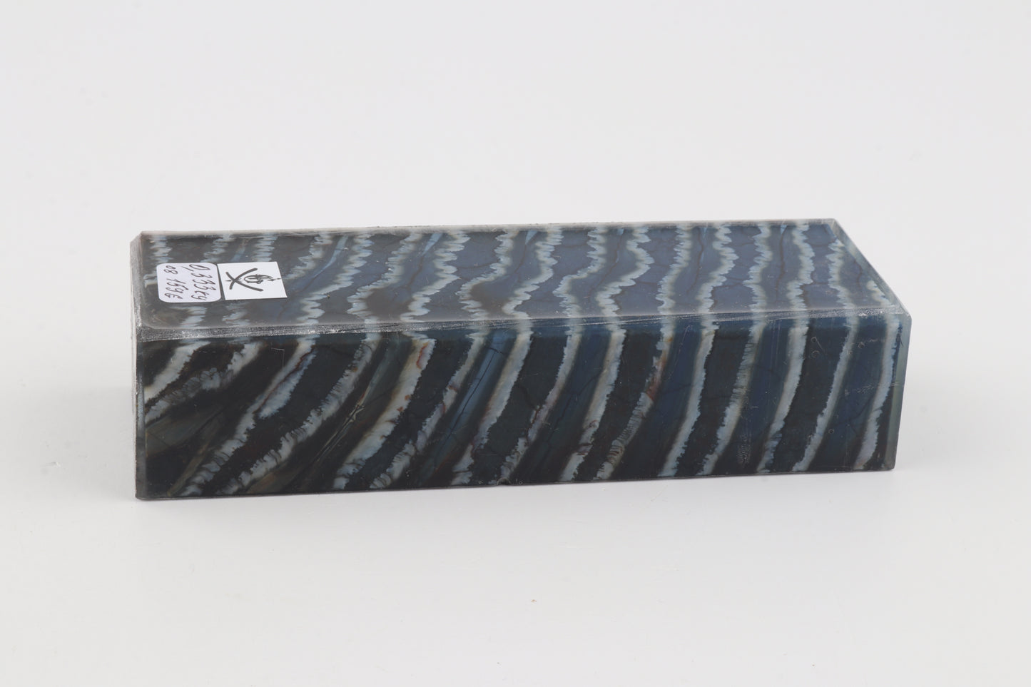 Stabilized mammoth molar block