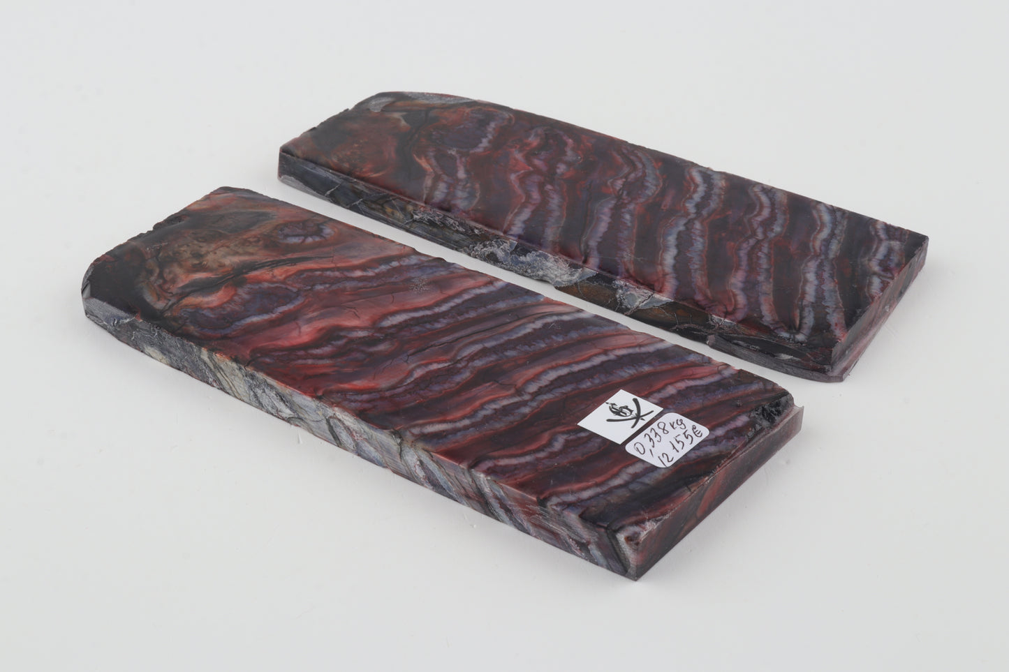 Stabilised mammoth molar scales