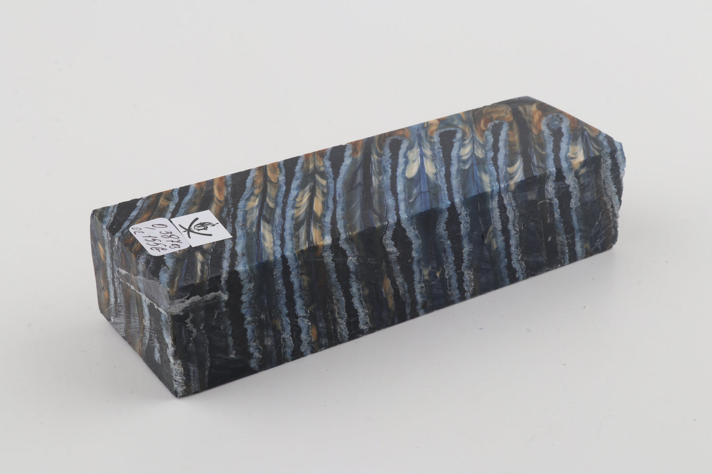 Stabilised mammoth molar block