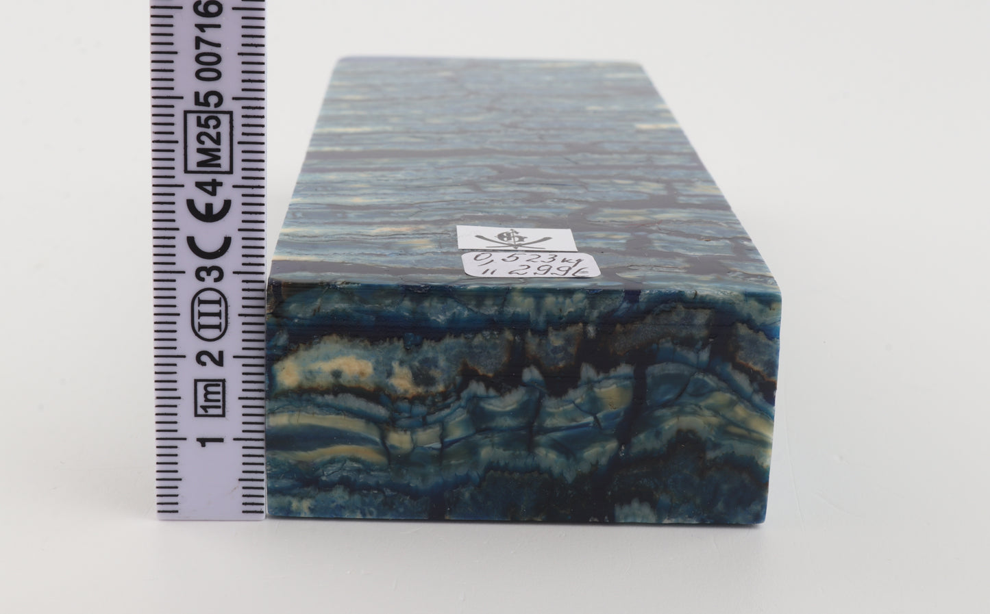 Stabilised mammoth molar block