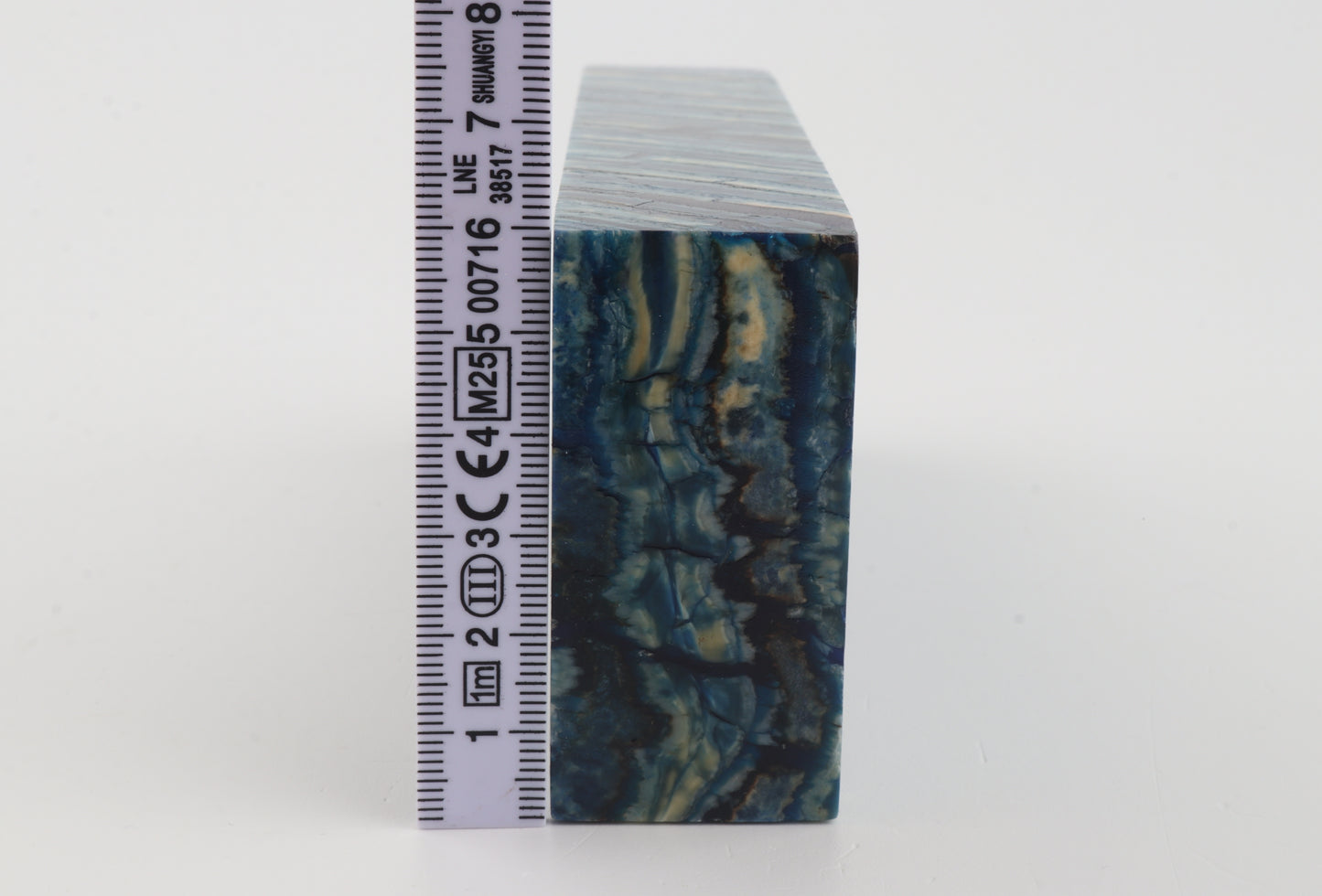 Stabilised mammoth molar block