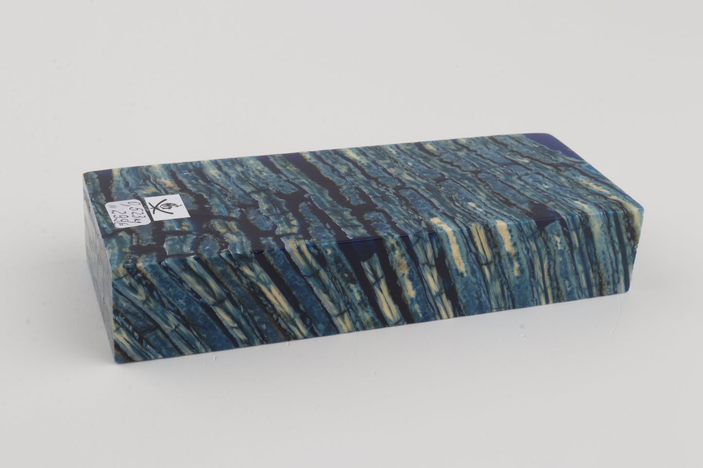 Stabilised mammoth molar block