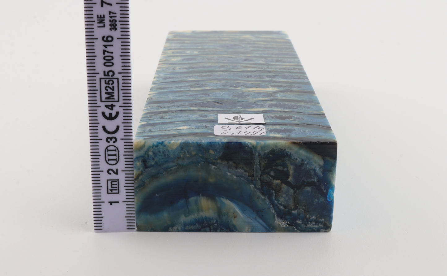 Stabilised mammoth molar block