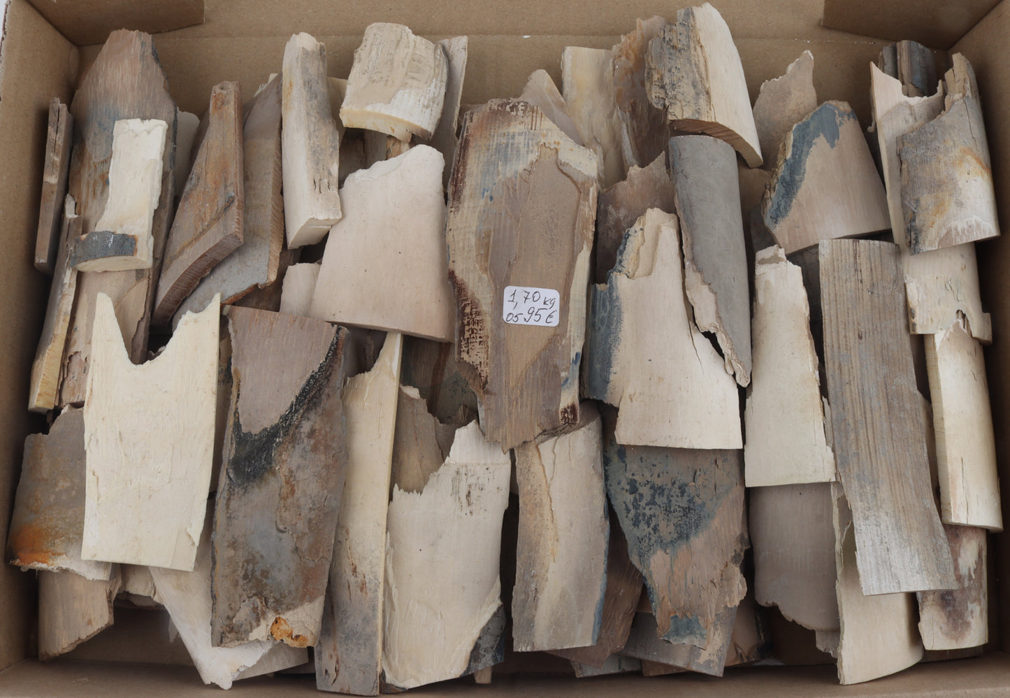 Untreated mammoth ivory offcuts