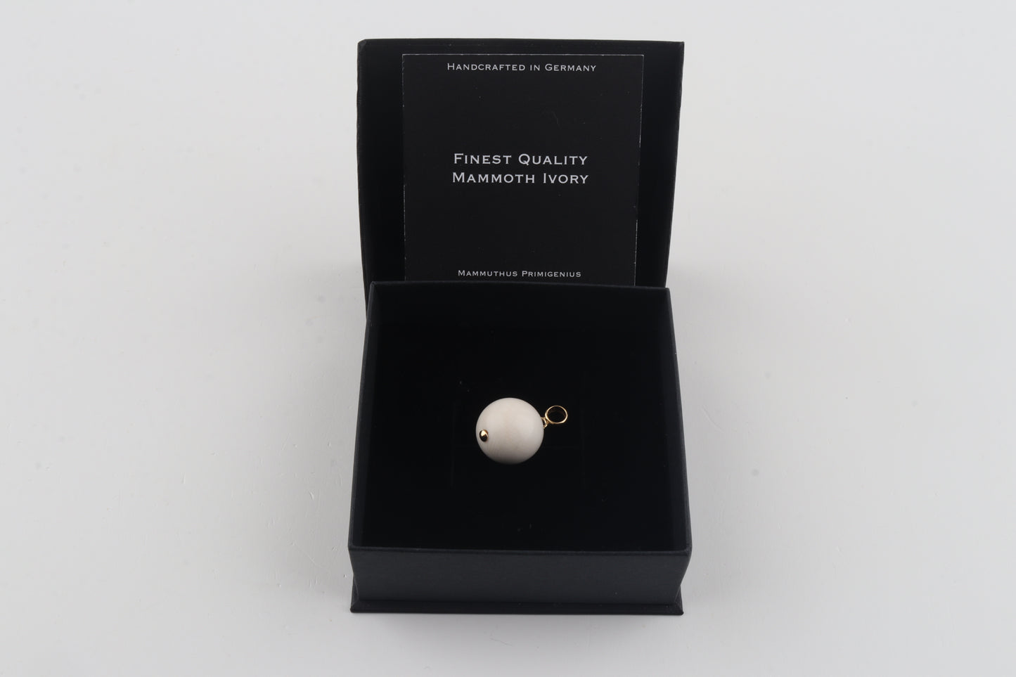 The New Pearl Pendant