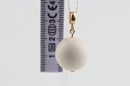 The New Pearl Pendant