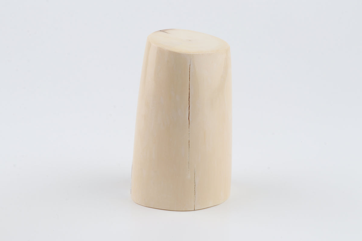 Round mammoth ivory piece