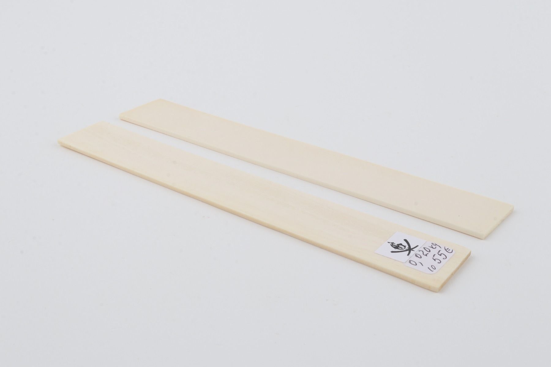 Natural mammoth ivory scales