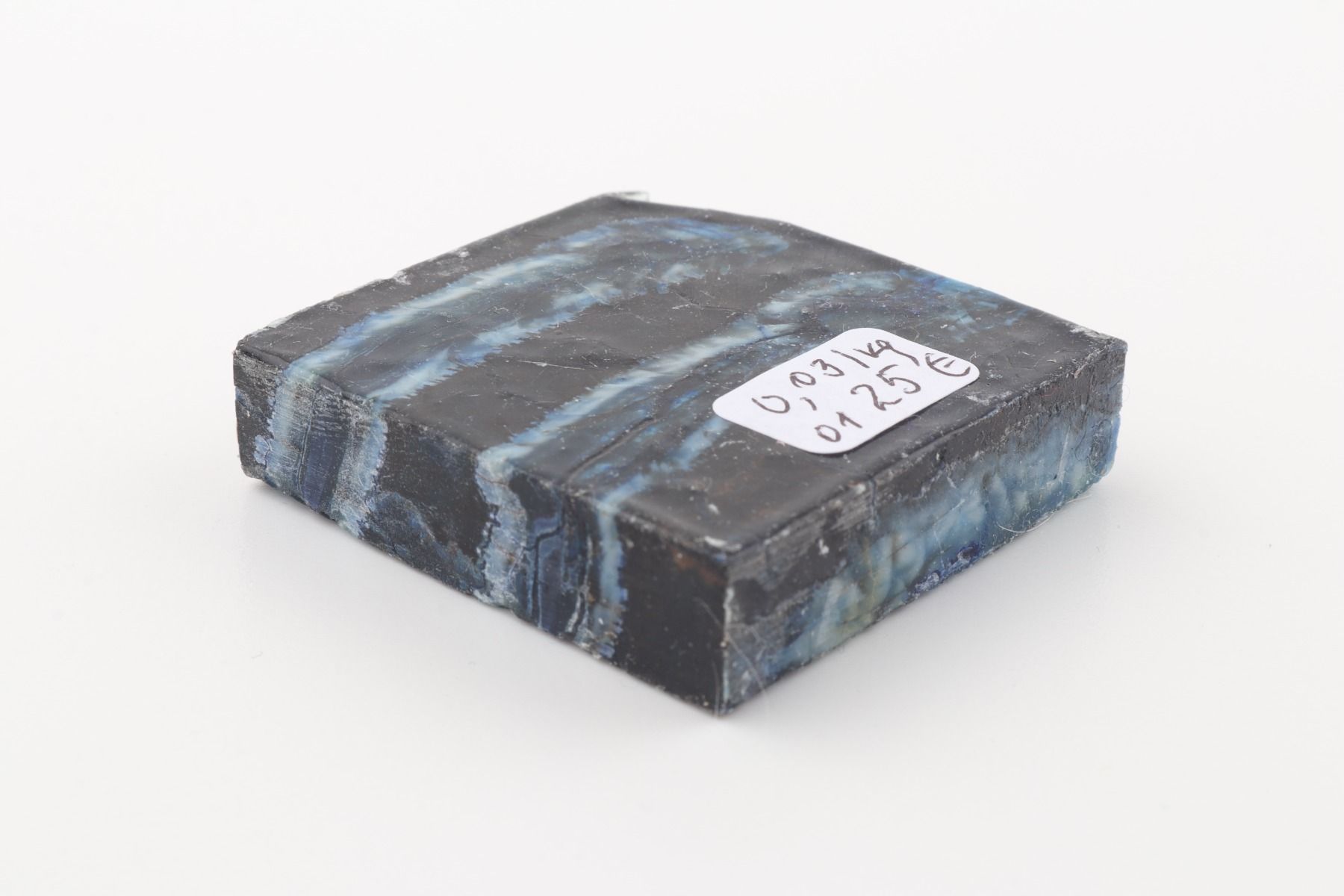 Stabilized mammoth molar block