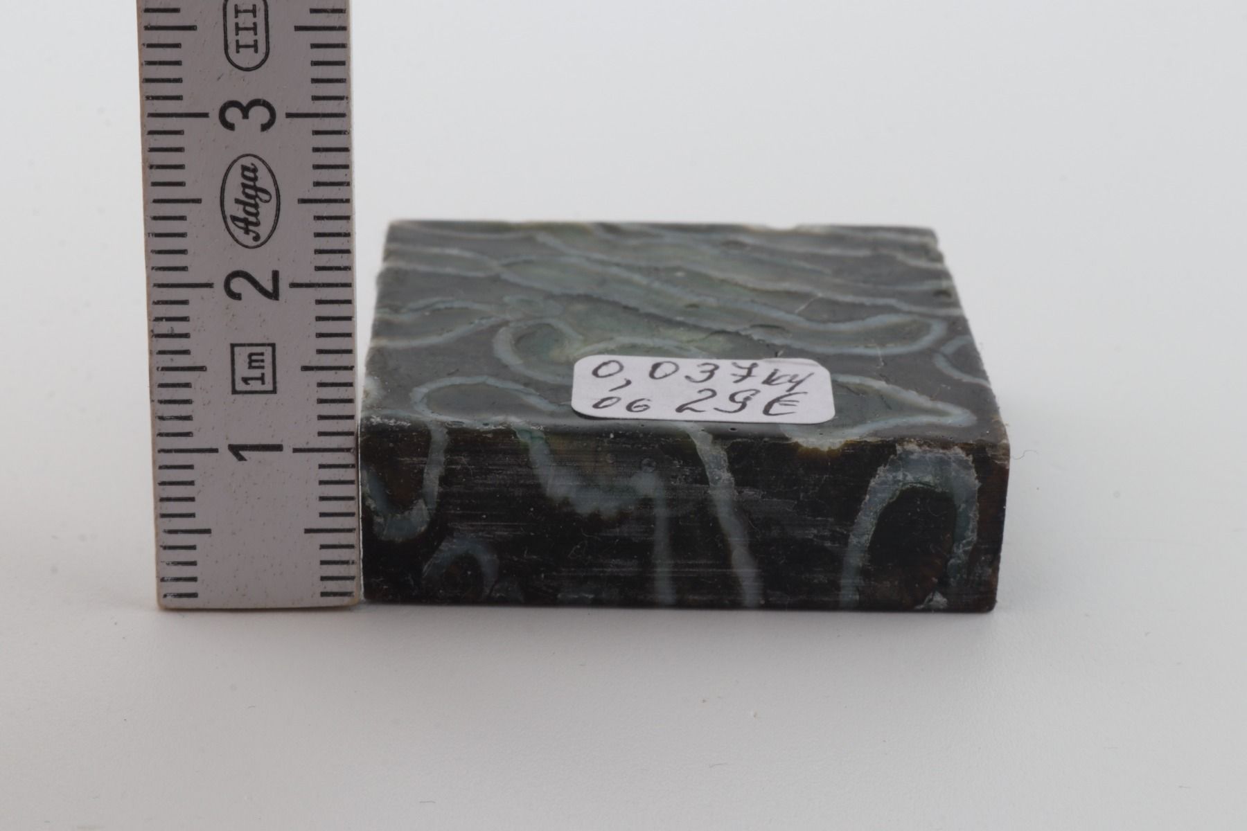 Stabilized mammoth molar block
