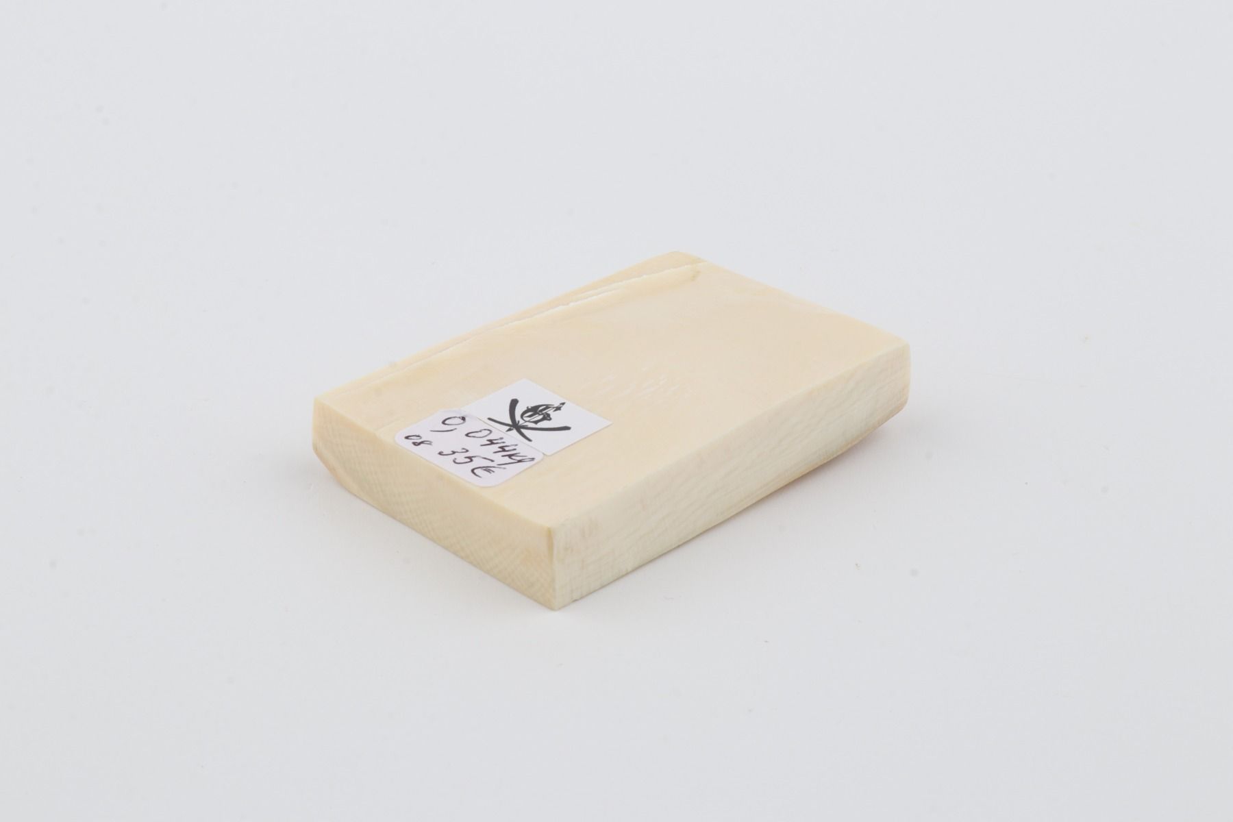 White mammoth ivory segment