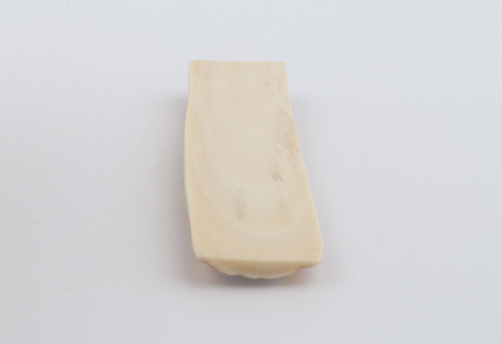 Beige-orange mammoth bark
