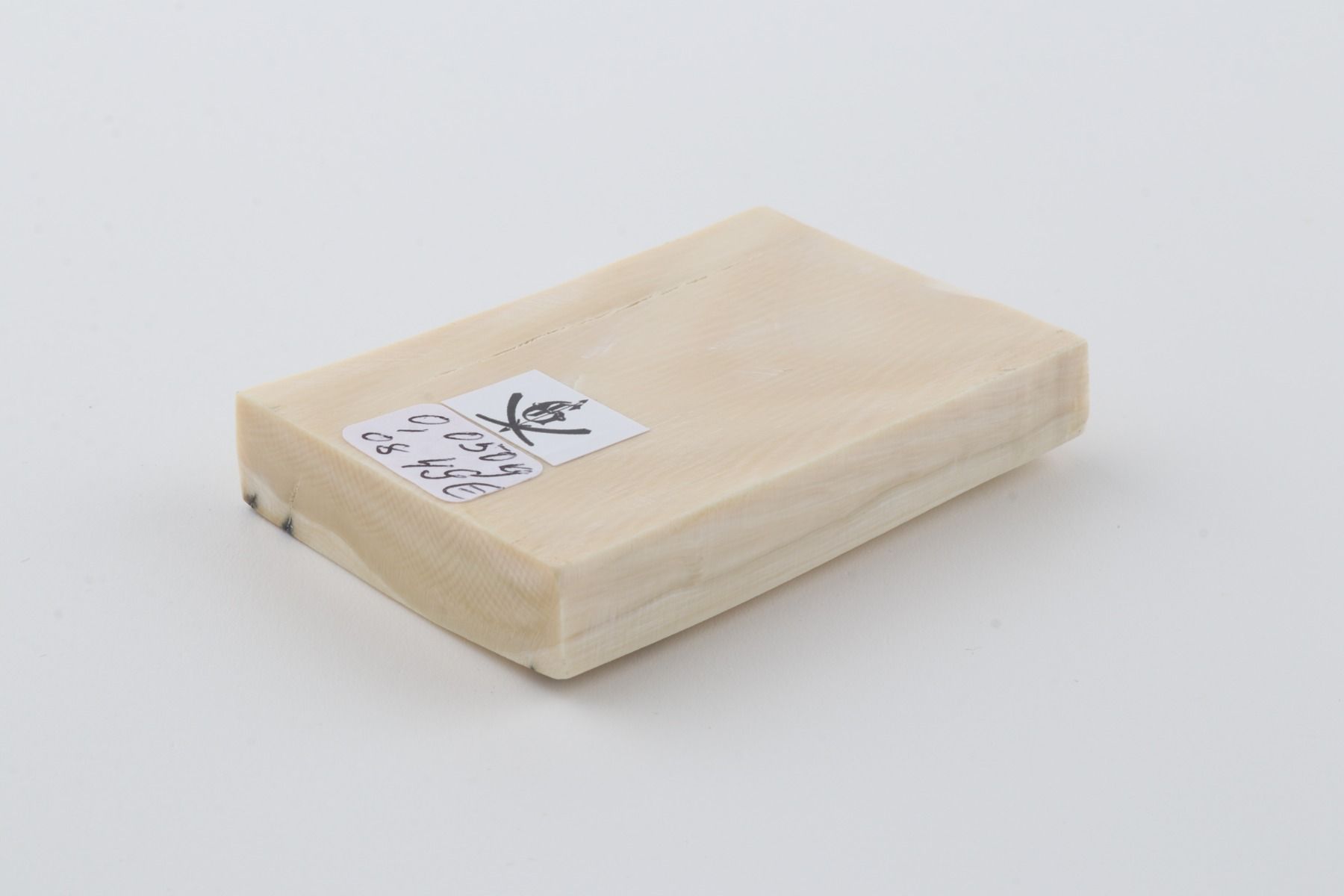 White mammoth ivory segment