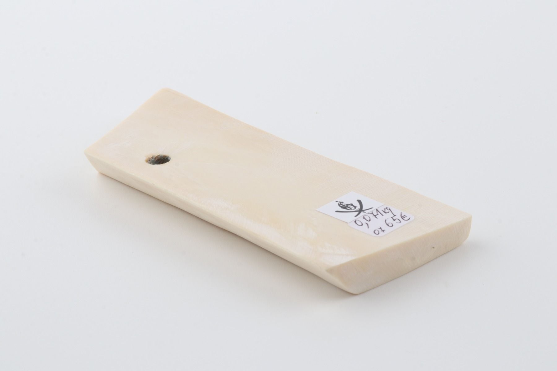 White mammoth ivory segment