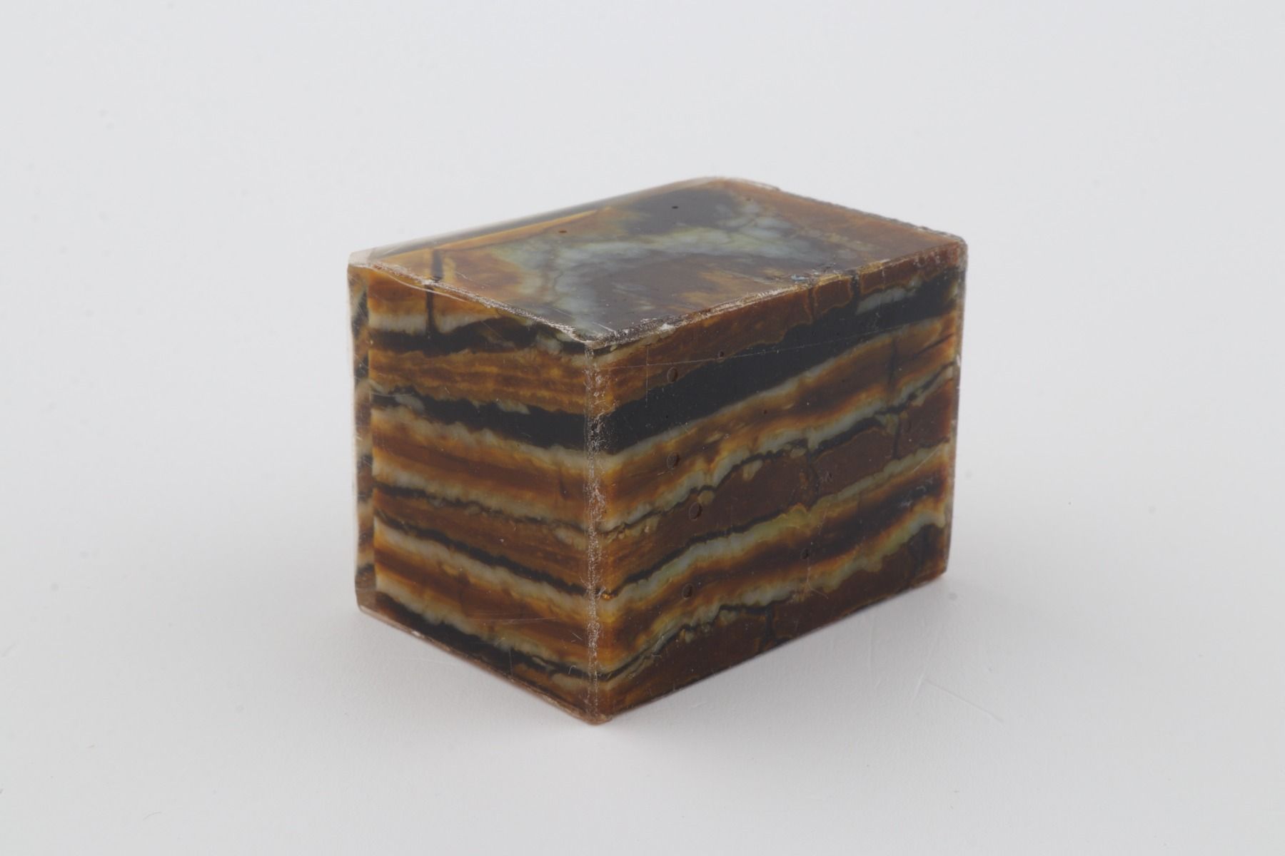 Stabilized mammoth molar block
