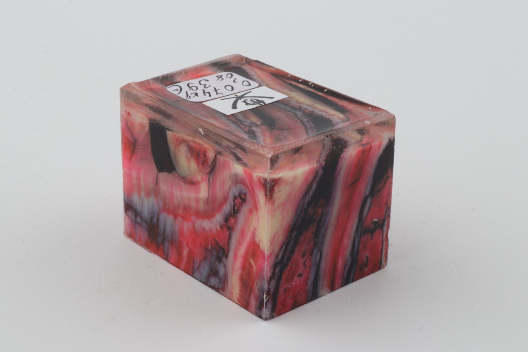 Stabilised mammoth molar block