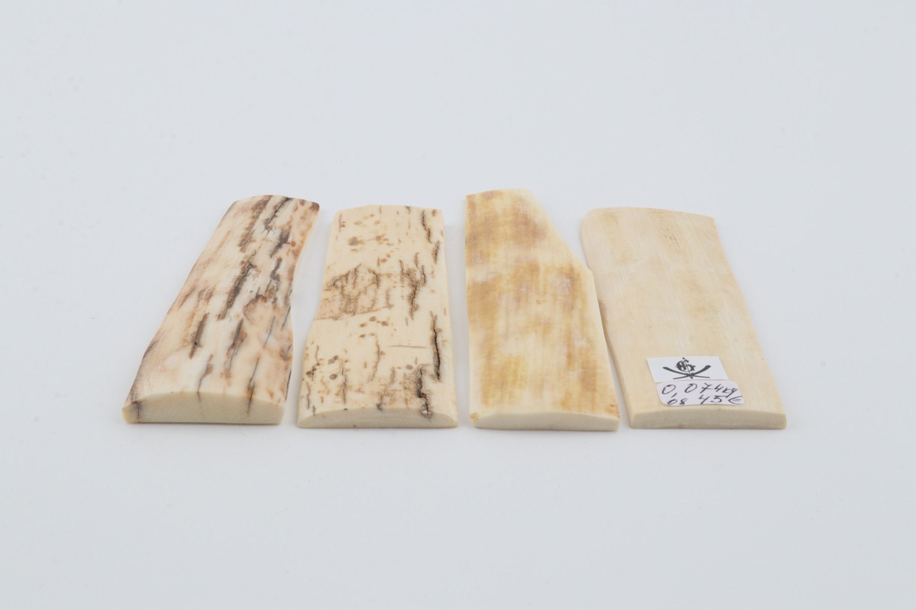 Natural mammoth bark pieces