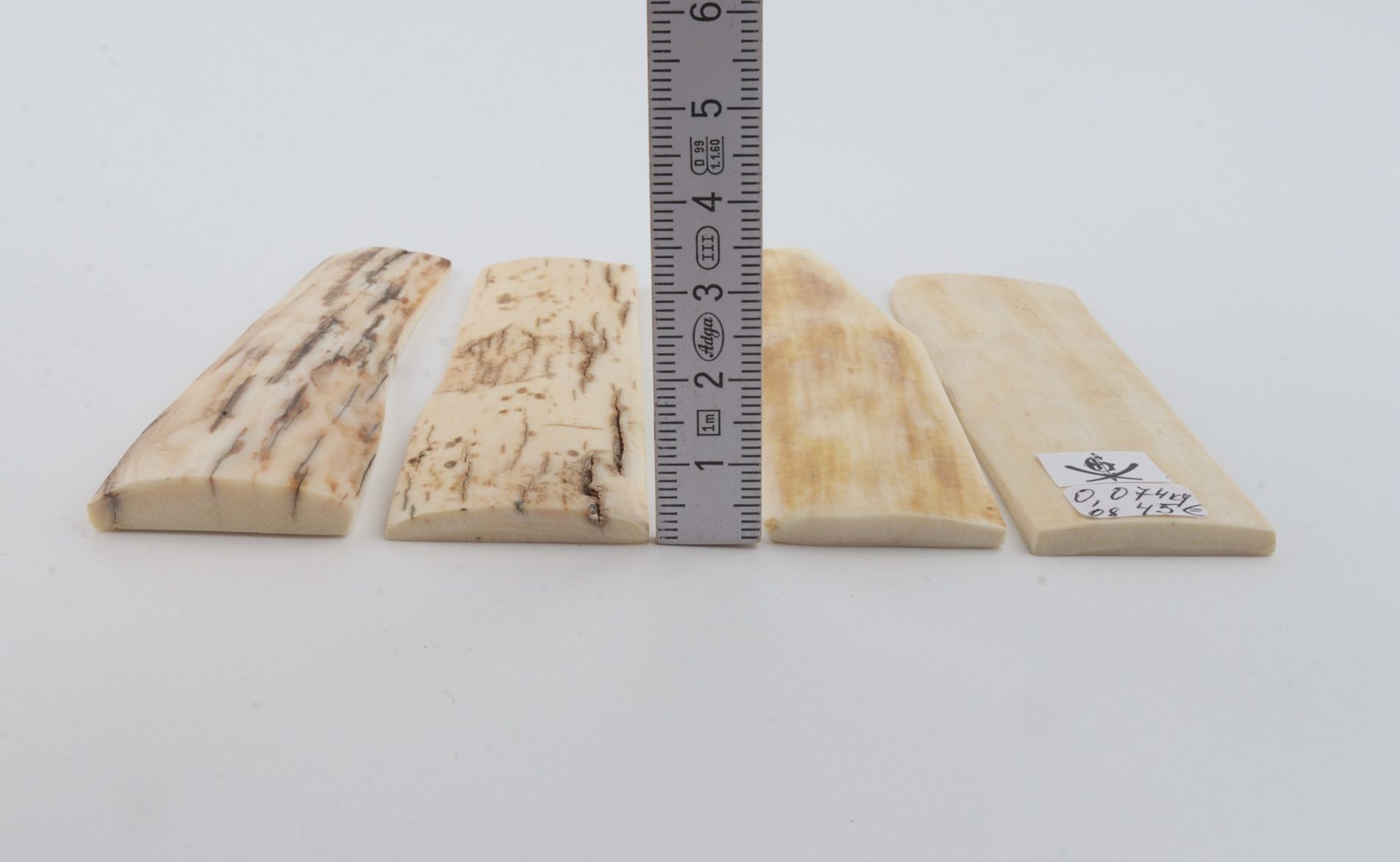 Natural mammoth bark pieces
