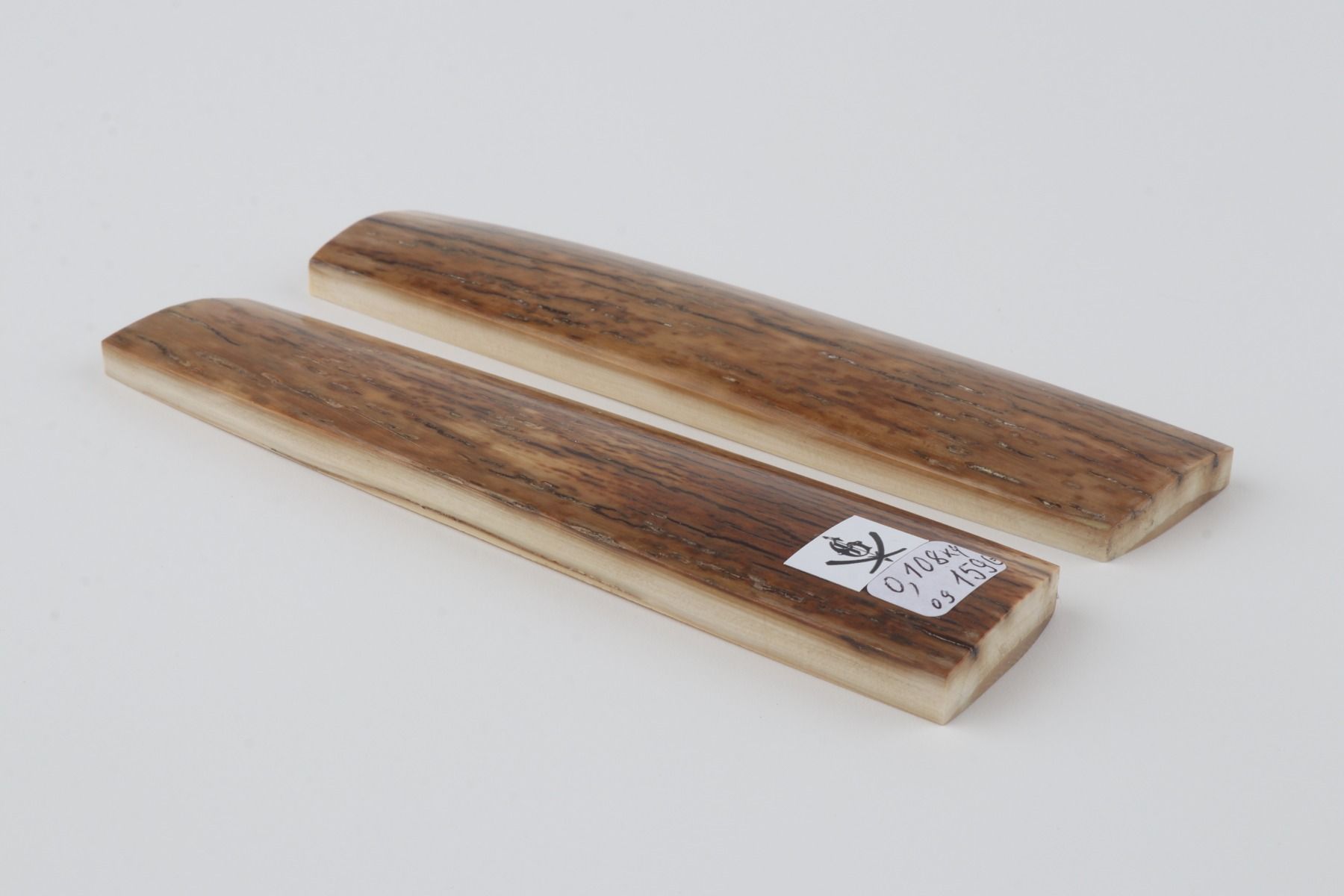 Natural mammoth bark scales