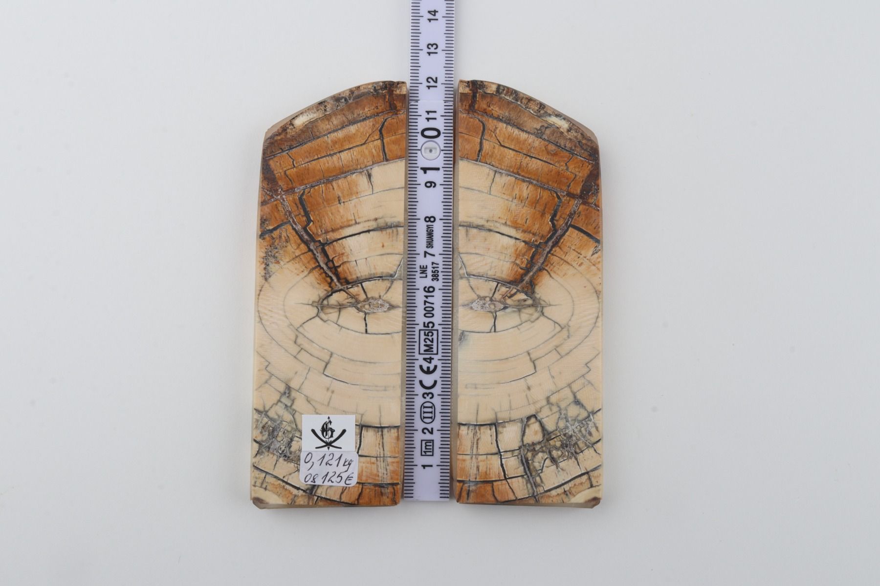 Stabilised mammoth ivory scales