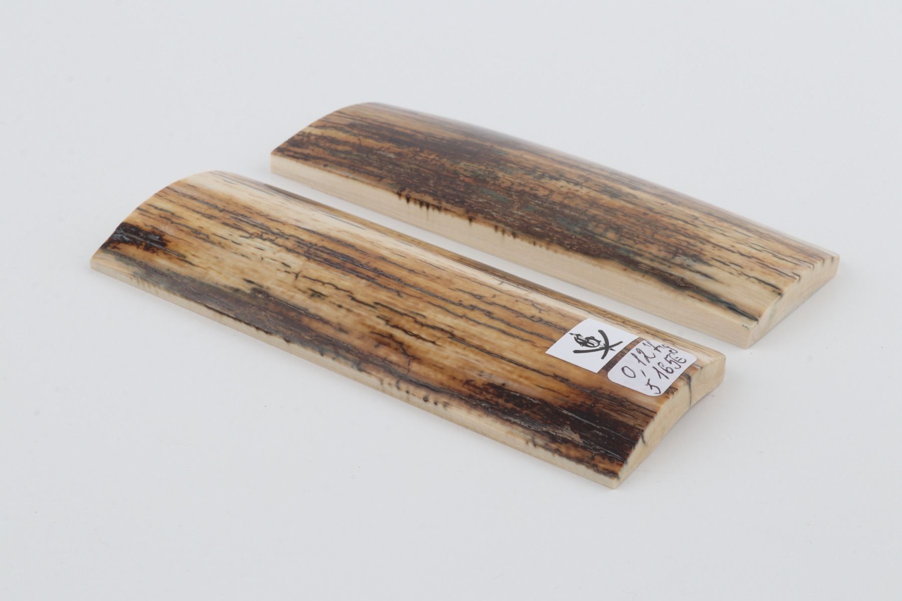 Natural mammoth bark scales