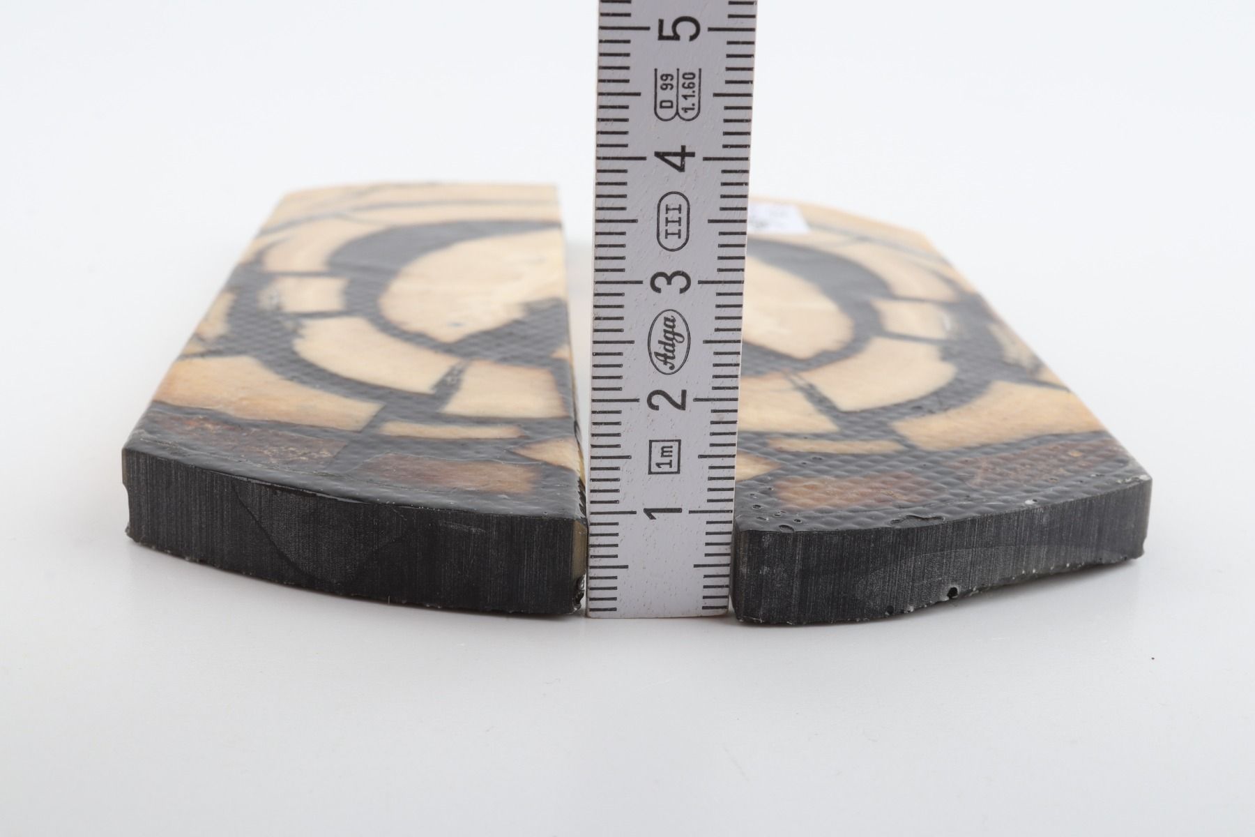 Stabilised mammoth ivory scales
