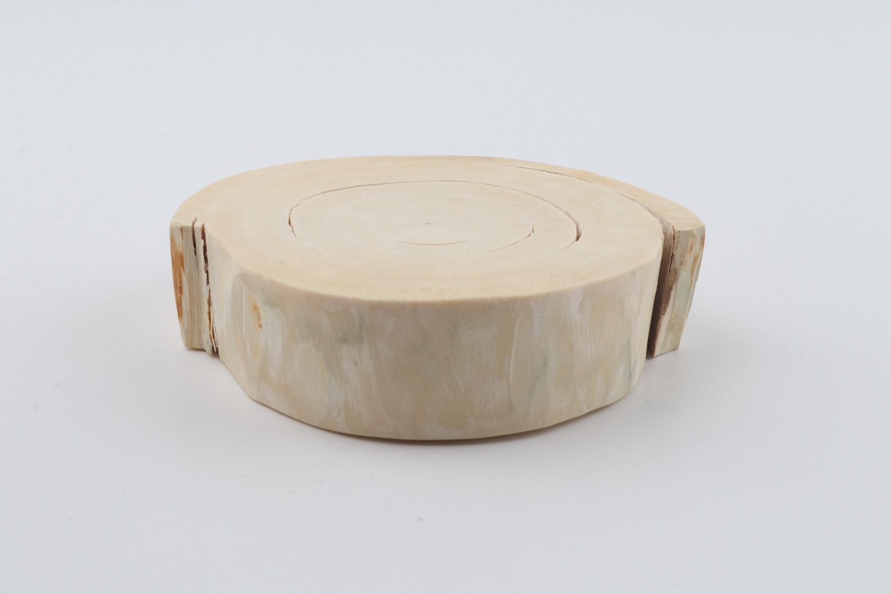 Round mammoth tusk piece