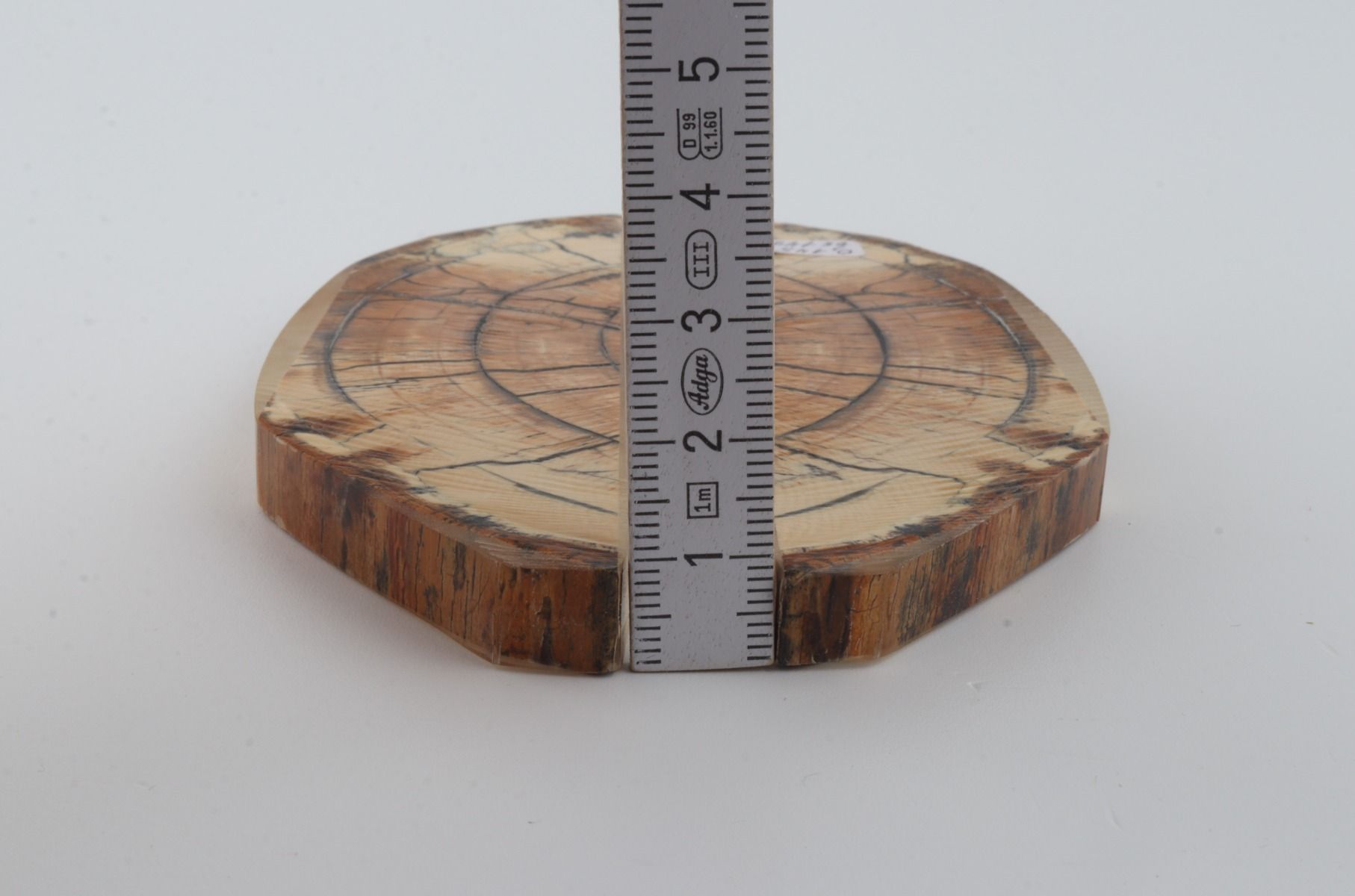 Stabilised mammoth ivory scales