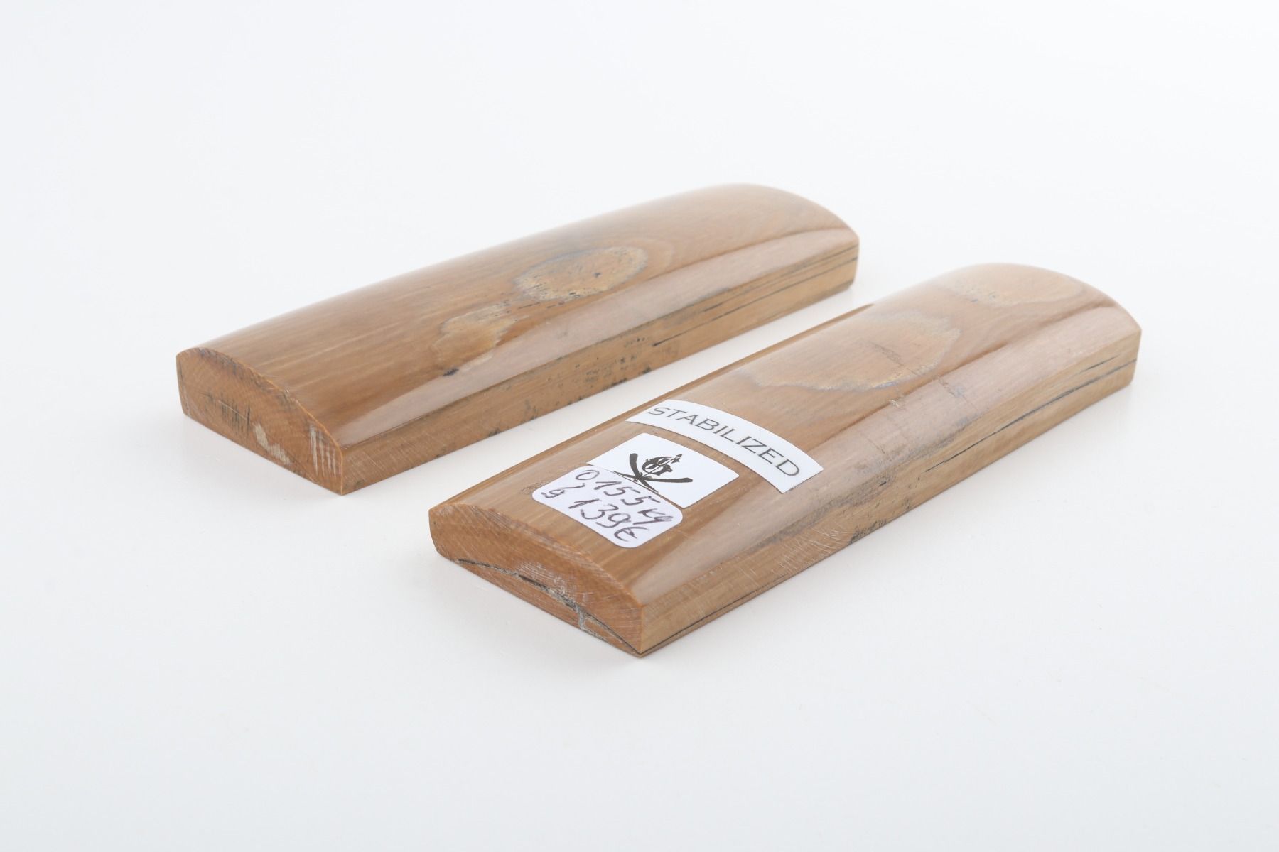 Stabilised mammoth bark scales