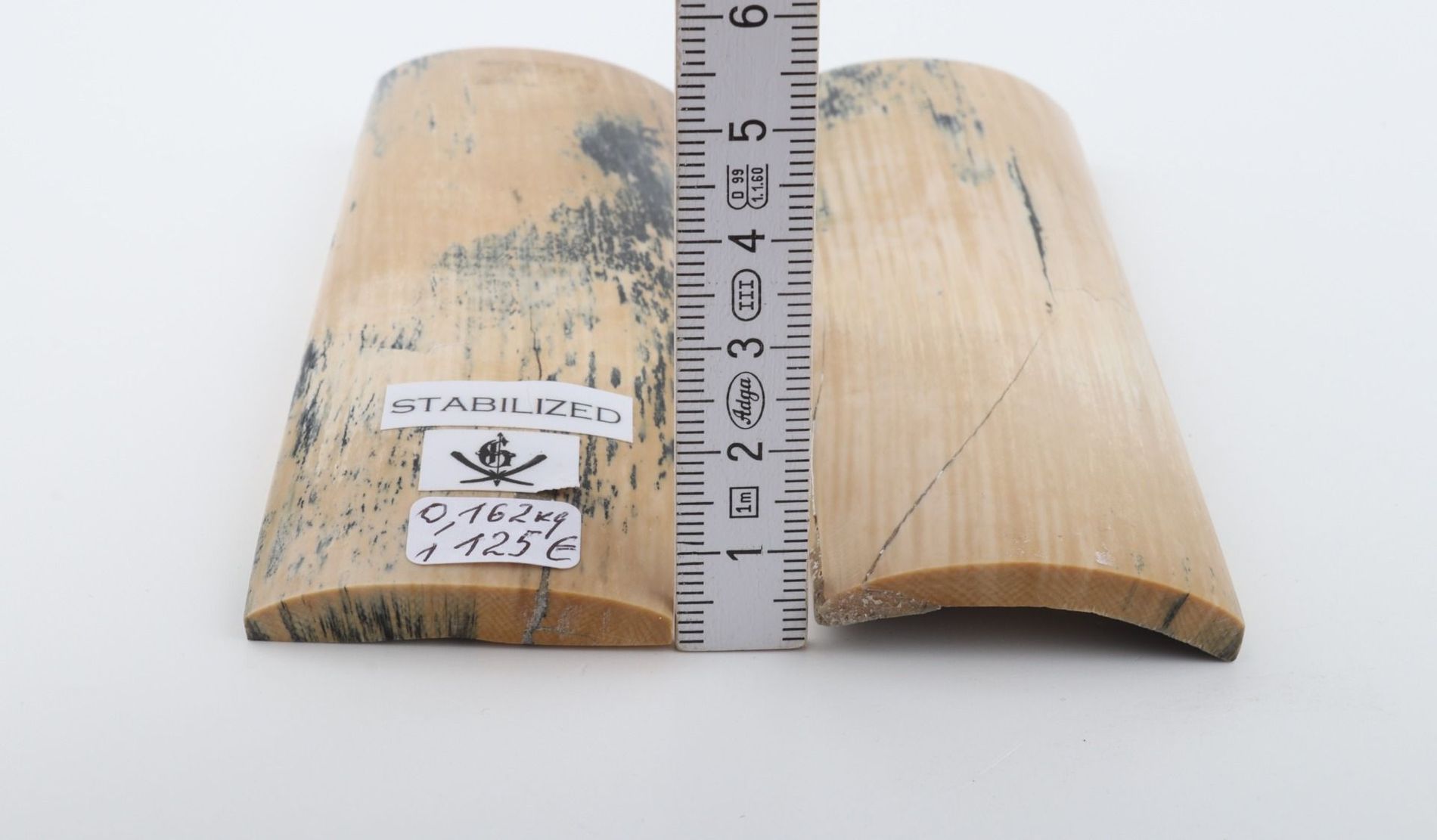 Stabilised mammoth bark scales