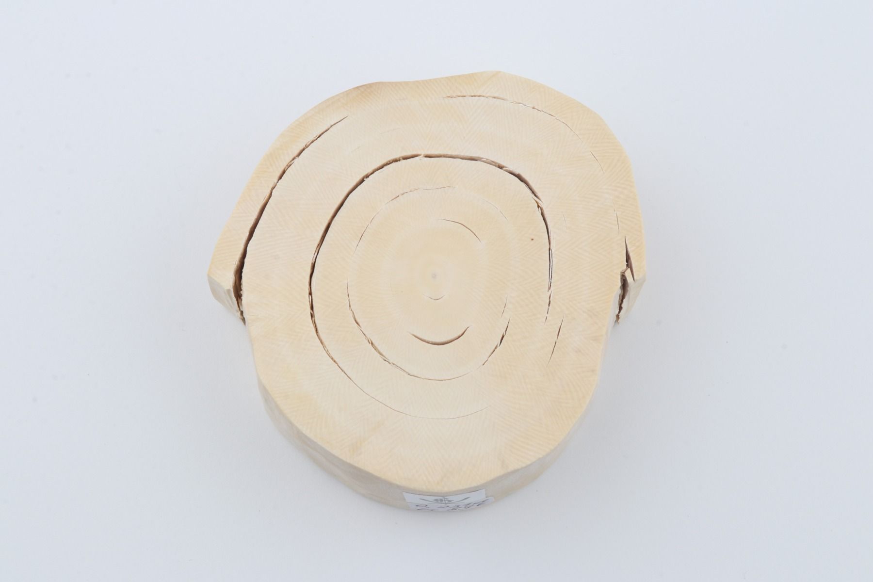 Round mammoth ivory piece