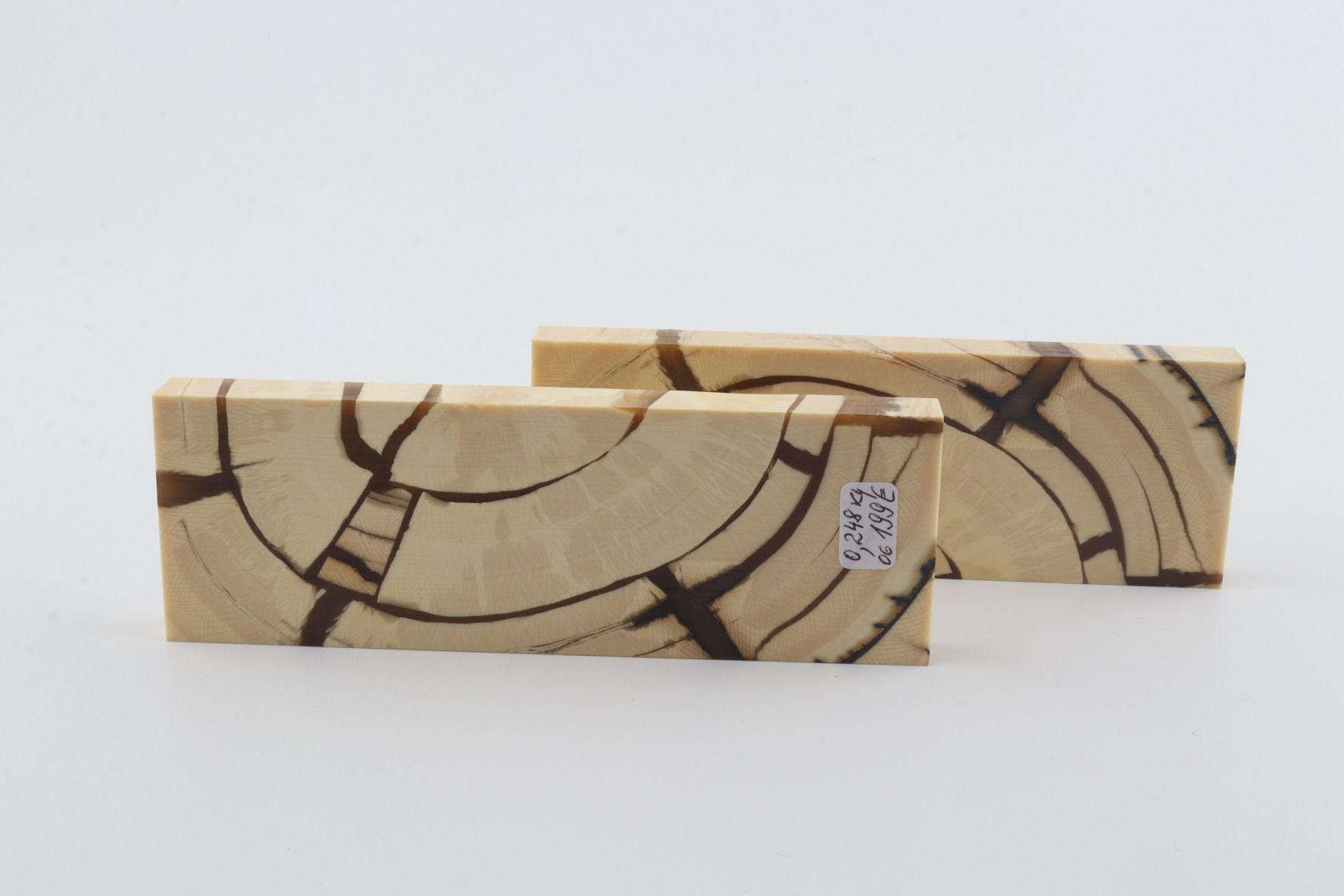 Stabilised mammoth ivory scales