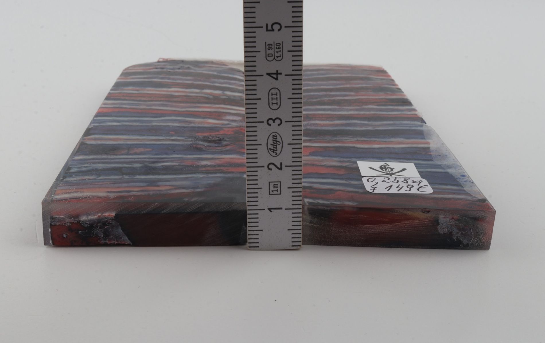 Stabilized mammoth molar scales
