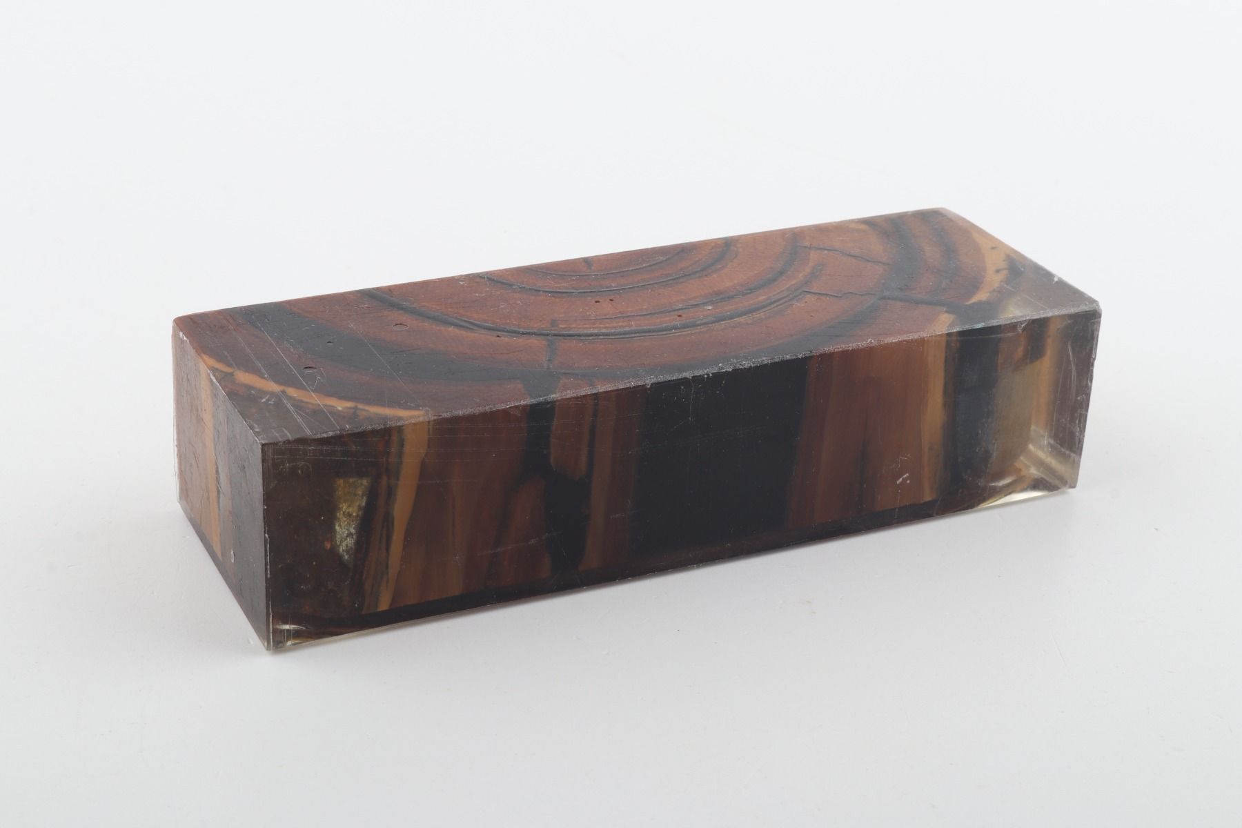 Stabilised mammoth ivory block