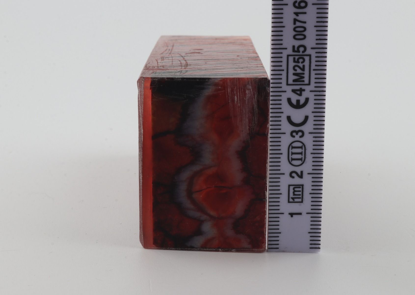 Stabilised mammoth molar block