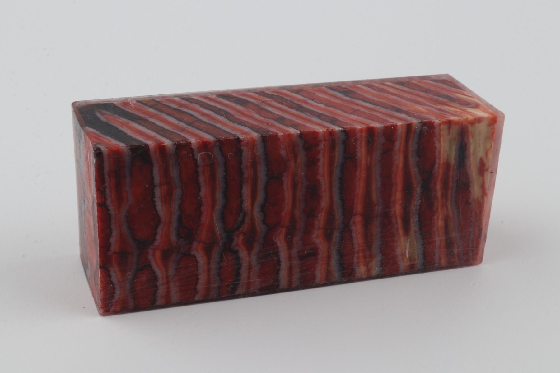 Stabilised mammoth molar block
