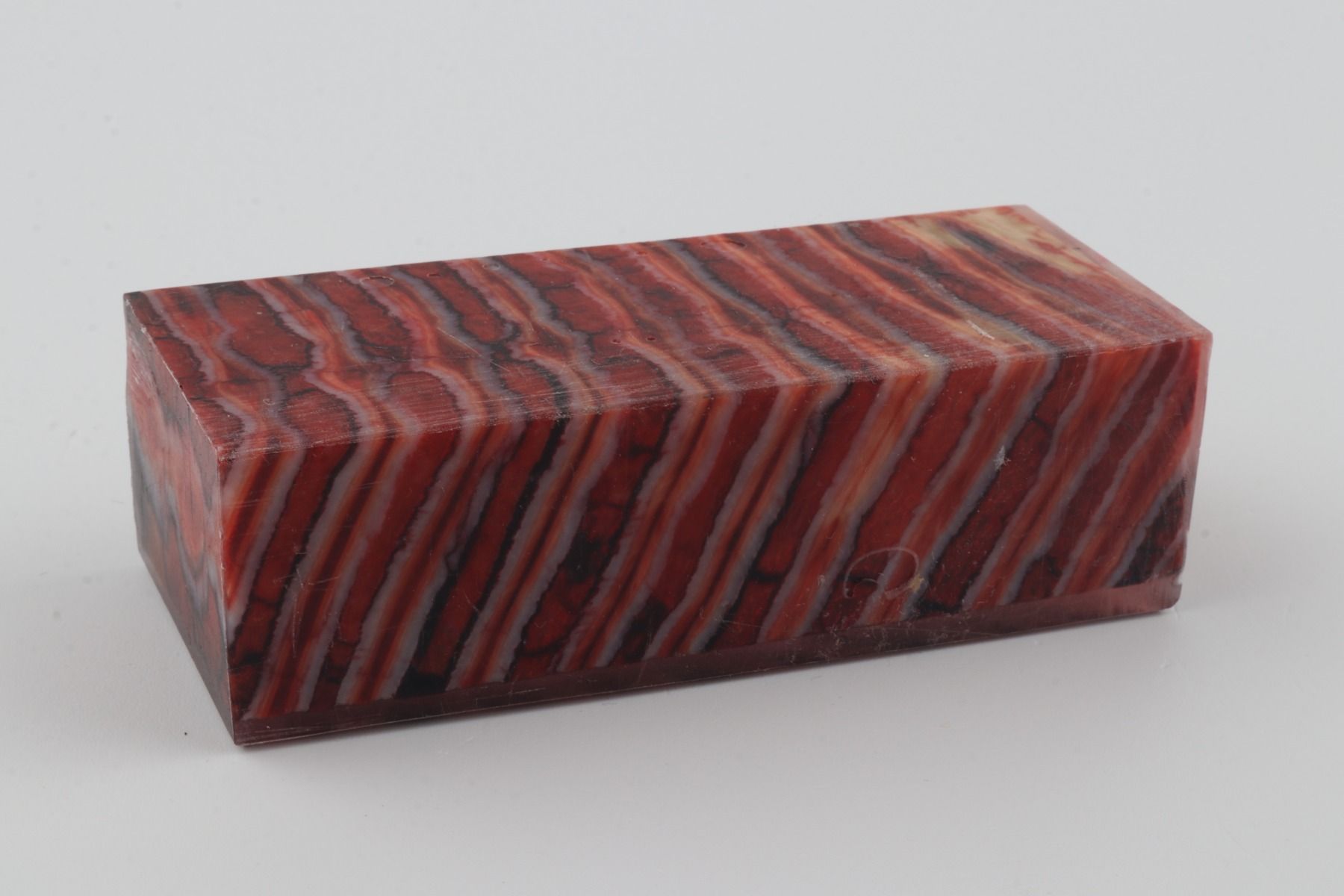 Stabilised mammoth molar block