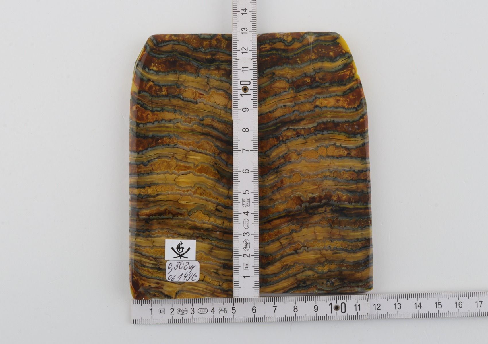 Stabilised mammoth ivory scales