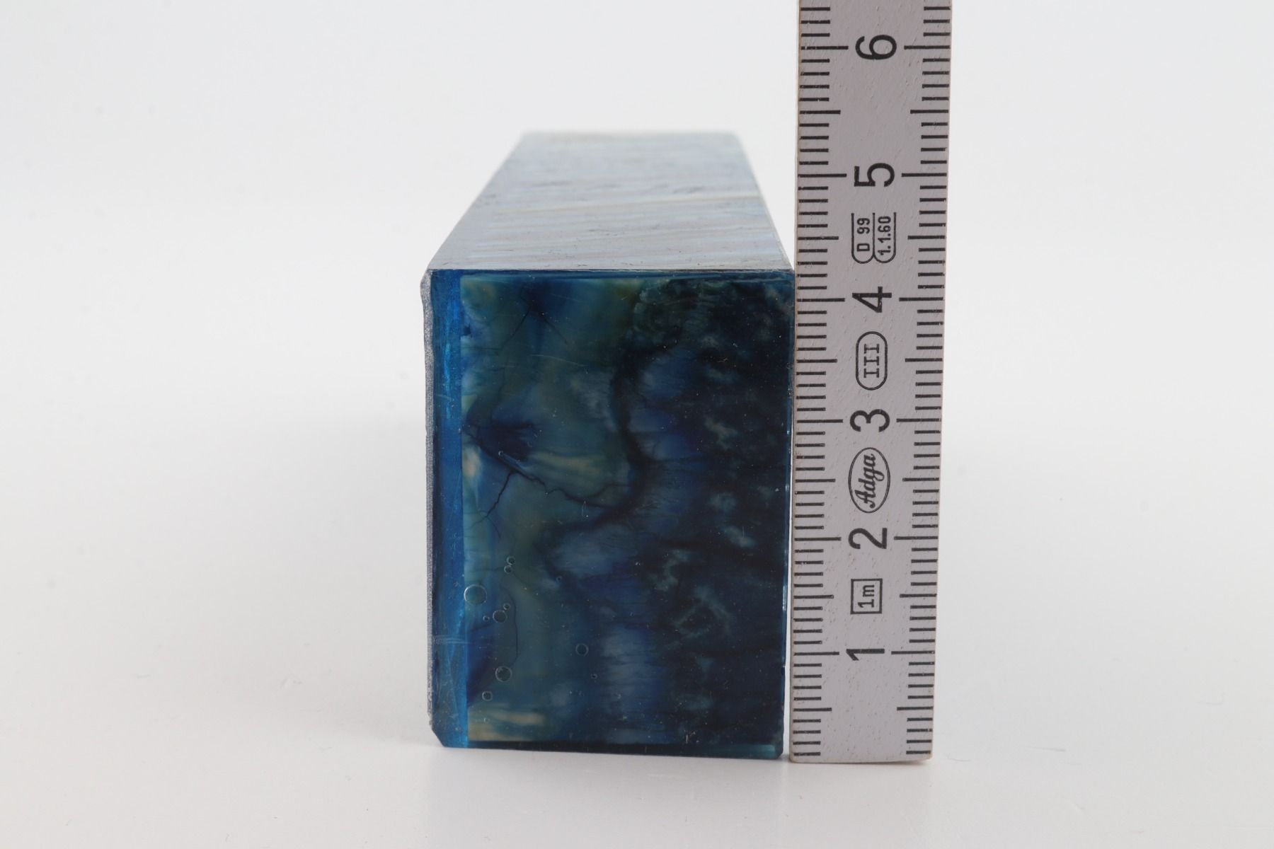Stabilised mammoth molar block