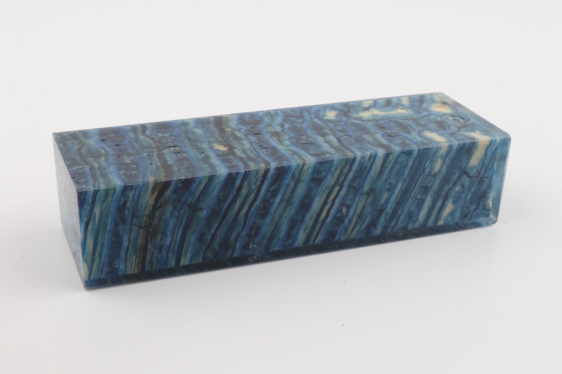 Stabilised mammoth molar block