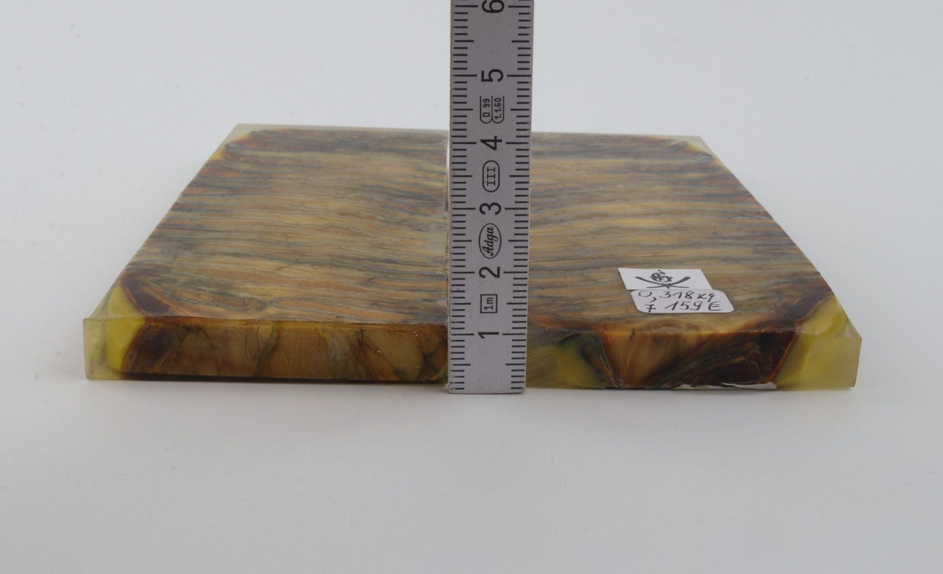 Stabilised mammoth molar scales