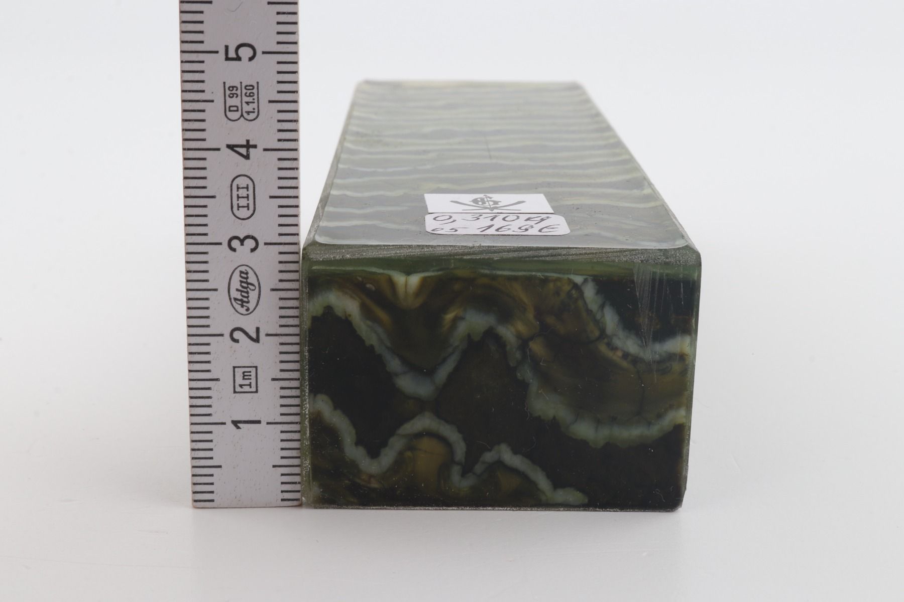 Stabilised mammoth molar block