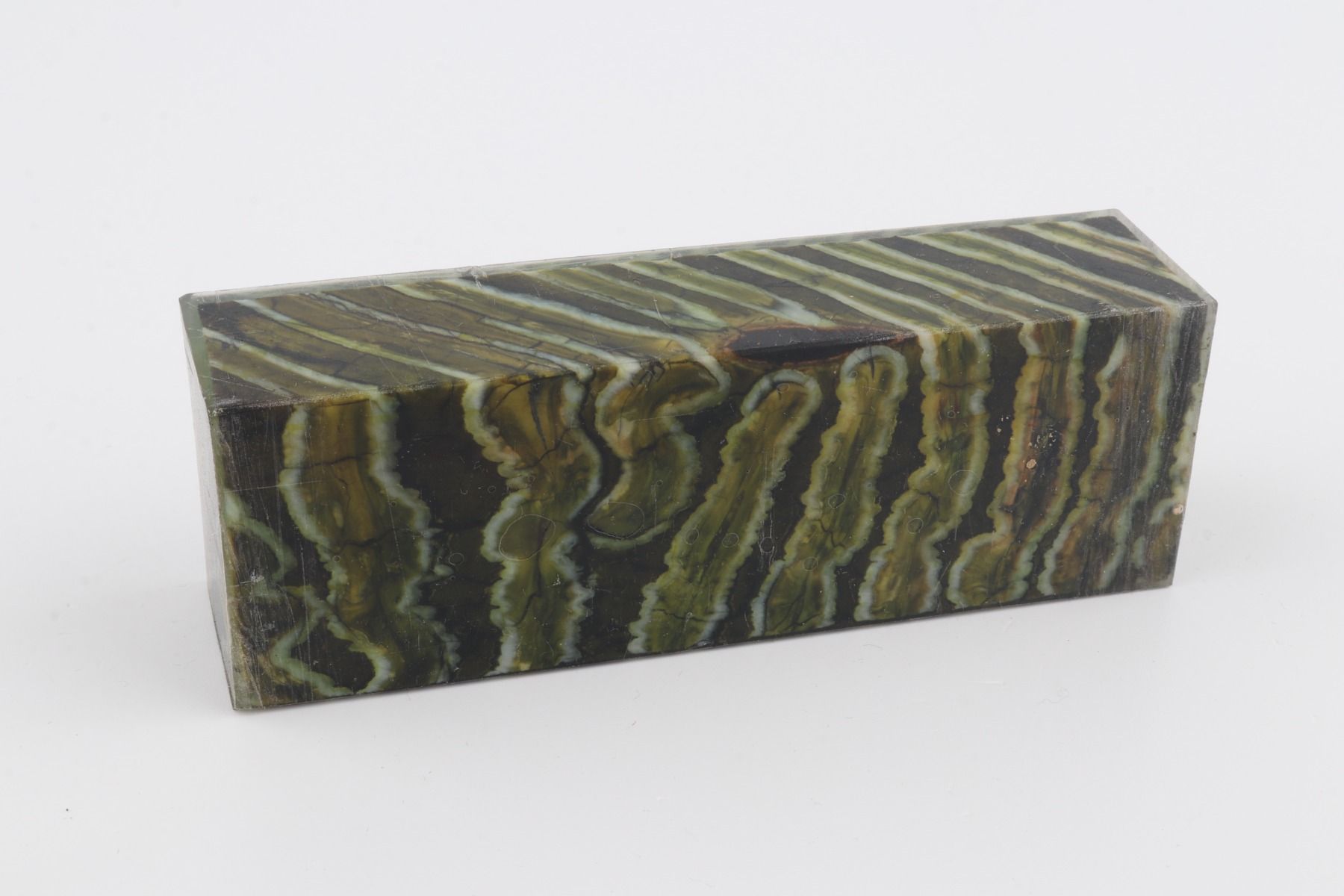Stabilised mammoth molar block