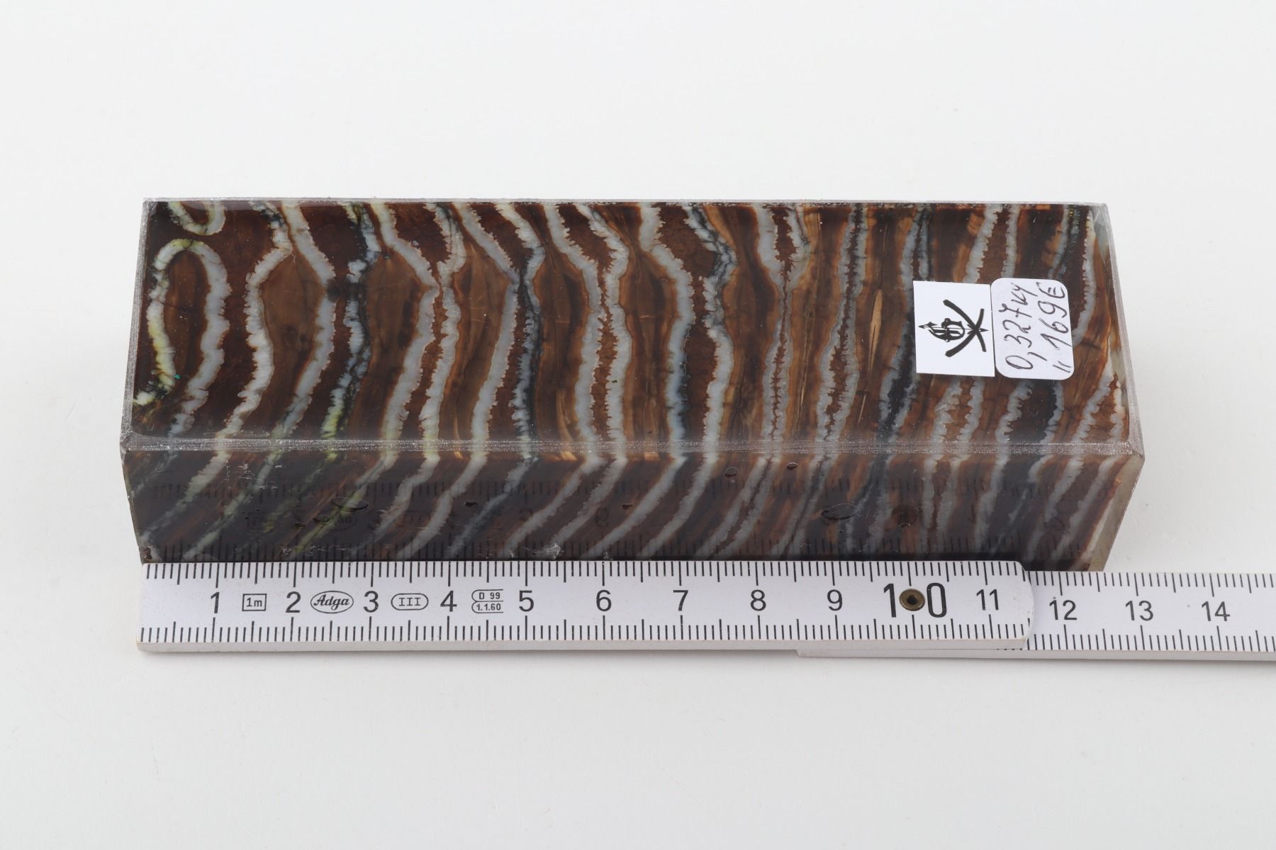 Stabilised mammoth molar block