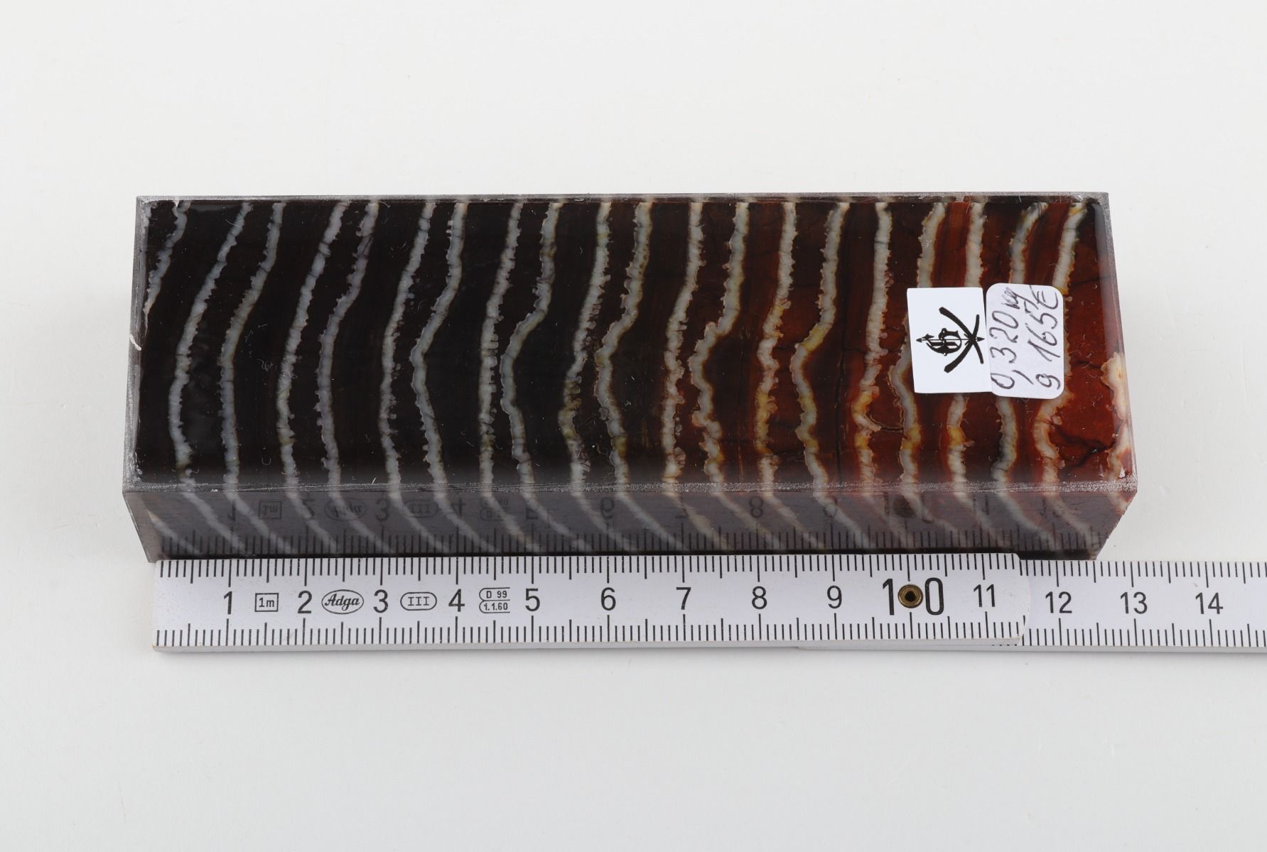 Stabilised mammoth molar block