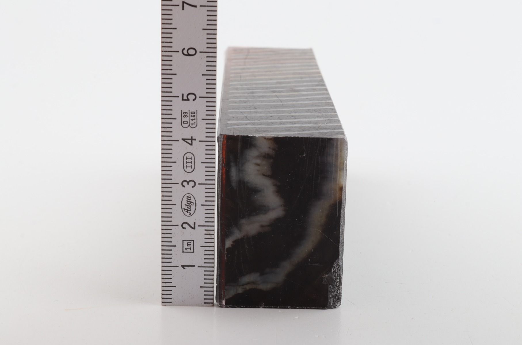Stabilised mammoth molar block
